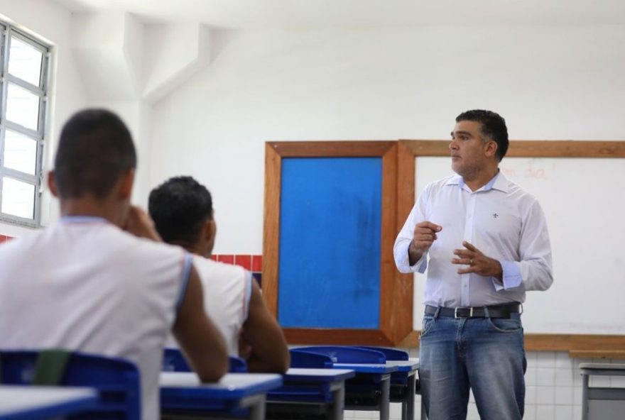 solicitacao-de-conversao-de-licenca-premio-em-dinheiro-para-professores-na-bahia3A-saiba-como-participar-e-garantir-seu-beneficio