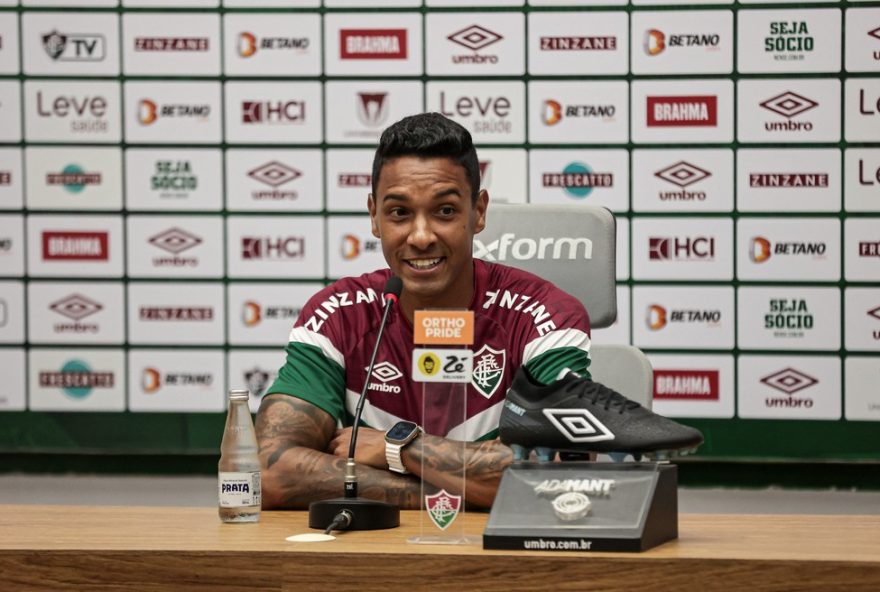 sport-anuncia-contratacao-de-antonio-carlos-do-fluminense-para-temporada-2025