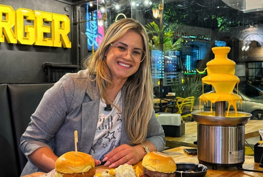 stalker-burger3A-experiencia-gastronomica-familiar-em-sjc2C-com-espaco-kids.-conheca stalker-burger3A-experiencia-gastronomica-familiar-em-sjc2C-com-espaco-kids.-conheca