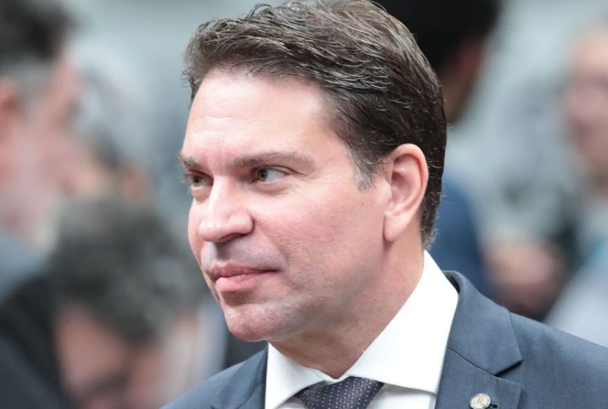 stf-determina-extradicao-de-ramagem-e-perda-de-mandato-parlamentar