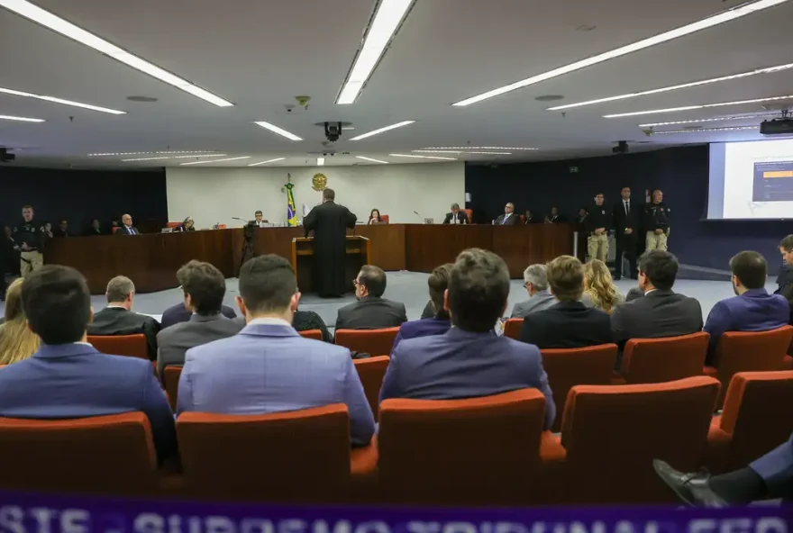 stf-retoma-nesta-terca-julgamento-de-bolsonaro-e-mais-sete-reus