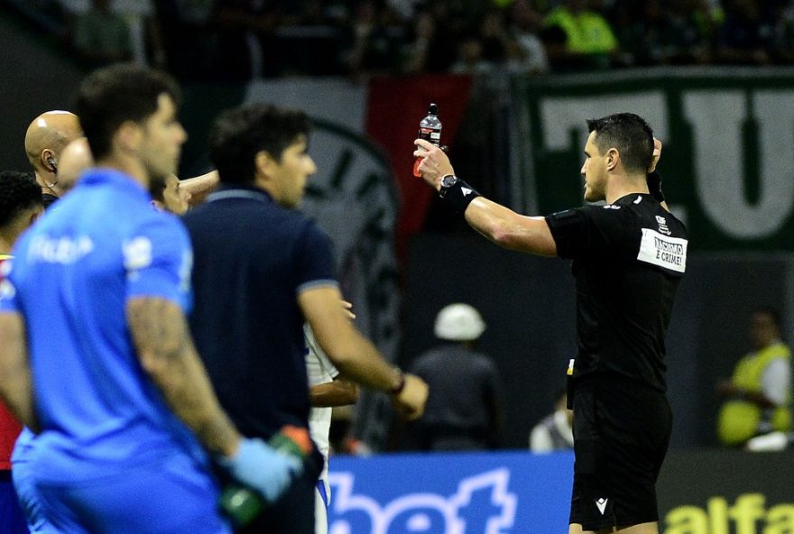 stjd-investiga-arremesso-de-garrafa-em-cassio-durante-jogo-do-palmeiras3A-clube-toma-medidas-e-aguarda-decisoes stjd-investiga-arremesso-de-garrafa-em-cassio-durante-jogo-do-palmeiras3A-clube-toma-medidas-e-aguarda-decisoes