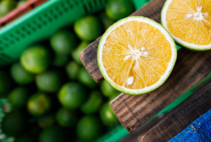 suco-de-laranja-brasileiro-enfrenta-perdas-bilionarias-com-tarifas-dos-eua
