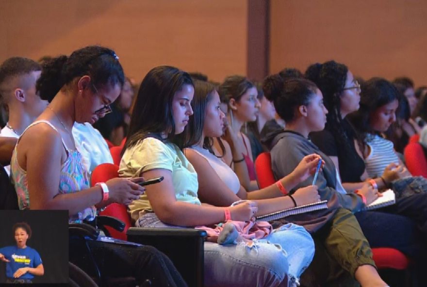 super-maratona-para-o-enem-20253A-conheca-a-programacao-completa-do-evento
