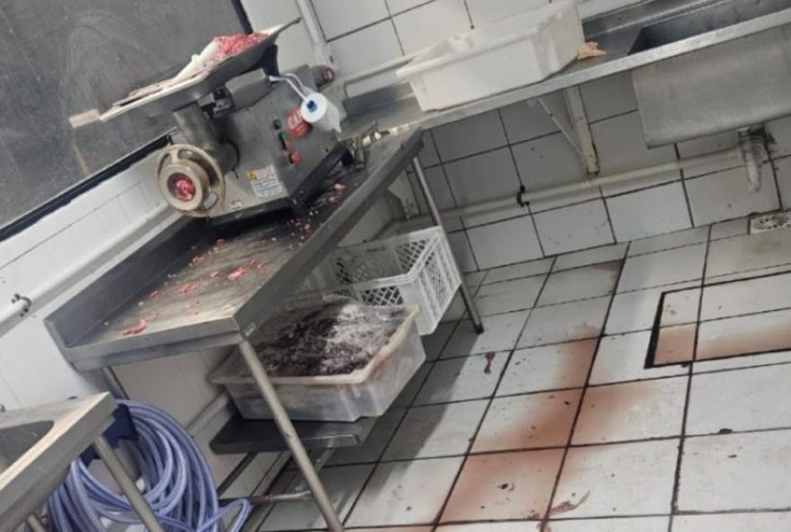 supermercado-interditado-em-fortaleza-por-falhas-sanitarias supermercado-interditado-em-fortaleza-por-falhas-sanitarias