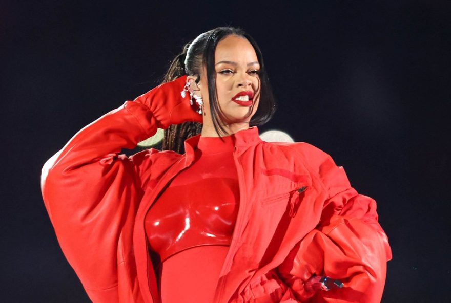 suspeita-de-atirar-contra-casa-de-rihanna-e-acusada-de-tentativa-de-assassinato suspeita-de-atirar-contra-casa-de-rihanna-e-acusada-de-tentativa-de-assassinato