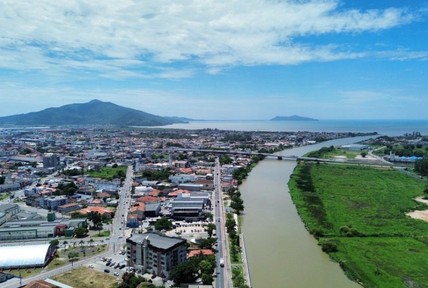 suspeito-de-27-anos-e-preso-por-matar-namorada-de-15-em-florianopolis suspeito-de-27-anos-e-preso-por-matar-namorada-de-15-em-florianopolis