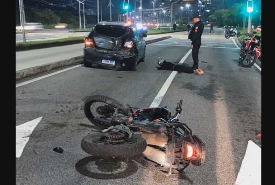 suspeito-de-roubos-com-granadas-e-preso-pela-pm-na-zona-oeste-do-rio suspeito-de-roubos-com-granadas-e-preso-pela-pm-na-zona-oeste-do-rio