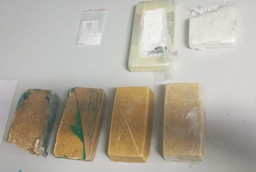 suspeito-e-detido-com-crack-e-cocaina-em-presidente-prudente3A-detalhes-da-apreensao-e-prisao.-acesse-para-mais-informacoes