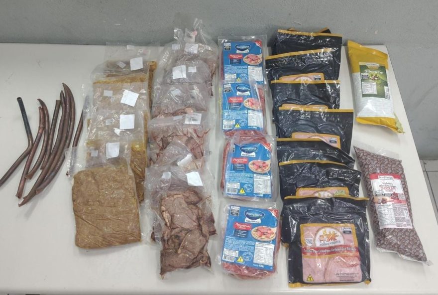 suspeito-e-preso-apos-furtar-ingredientes-de-pizzaria3A-caso-repercute-na-imprensa-e-redes-sociais suspeito-e-preso-apos-furtar-ingredientes-de-pizzaria3A-caso-repercute-na-imprensa-e-redes-sociais