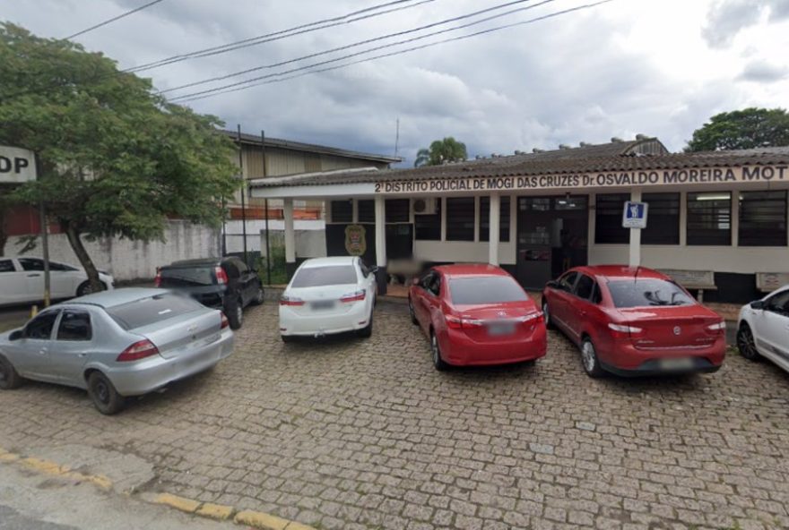 suspeitos-de-se-passarem-por-policiais-civis-e-roubarem-r2429-mil-em-mogi-das-cruzes-sao-presos suspeitos-de-se-passarem-por-policiais-civis-e-roubarem-r2429-mil-em-mogi-das-cruzes-sao-presos