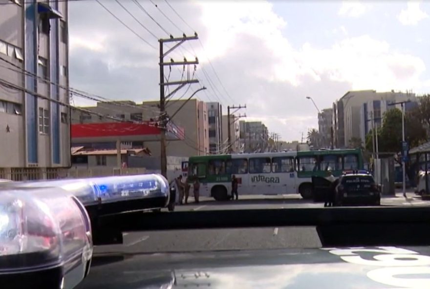 suspensao-de-circulacao-de-onibus-em-amaralina-e-vale-das-pedrinhas-apos-acao-de-homens-armados