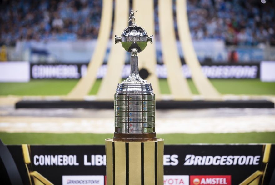 taca-da-libertadores-e-ampliada-antes-da-final-entre-botafogo-e-atletico-mg