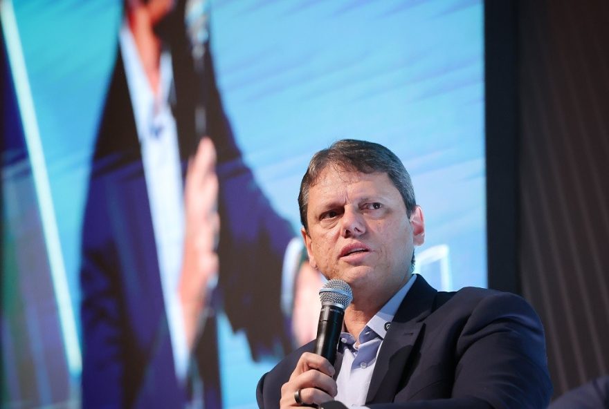 tarcisio-busca-ministros-do-stf-para-pedir-prisao-domiciliar-a-bolsonaro tarcisio-busca-ministros-do-stf-para-pedir-prisao-domiciliar-a-bolsonaro