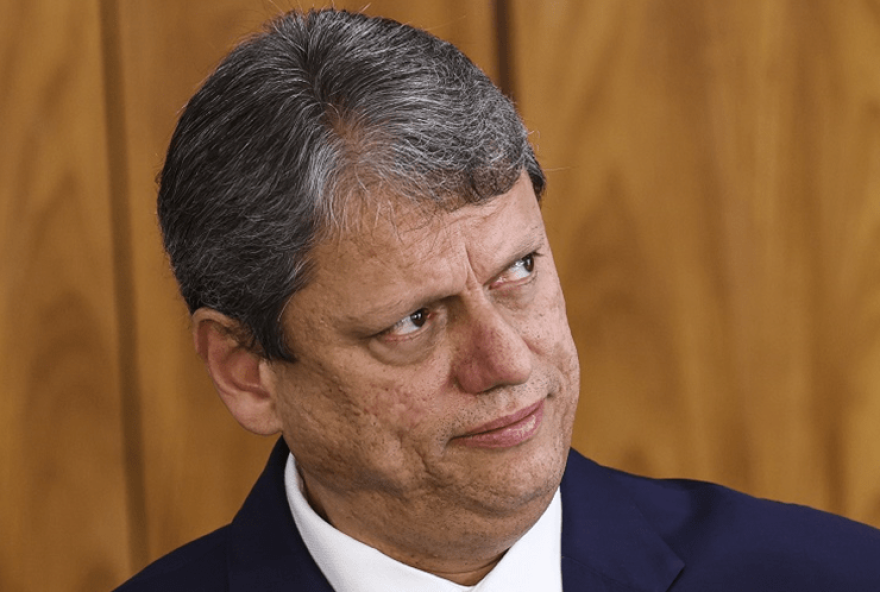 tarcisio-de-freitas-articula-no-stf-a-volta-de-bolsonaro-a-prisao-domiciliar tarcisio-de-freitas-articula-no-stf-a-volta-de-bolsonaro-a-prisao-domiciliar