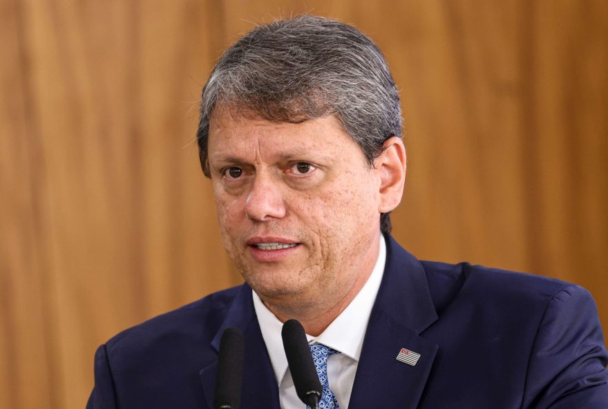 tarcisio-de-freitas-e-michelle-bolsonaro-podem-se-encontrar-na-festa-do-peao-de-barretos