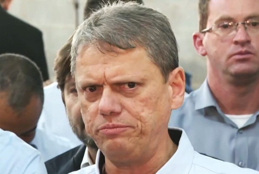 tarcisio-de-freitas-promete-hospital-em-campinas-para-suprir-carencia-de-leitos-na-saude