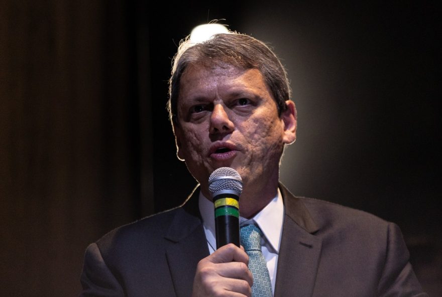 tarcisio-defende-anistia-com-inclusao-de-bolsonaro-em-jantar2C-mas-aliados-veem-dificuldades-no-stf