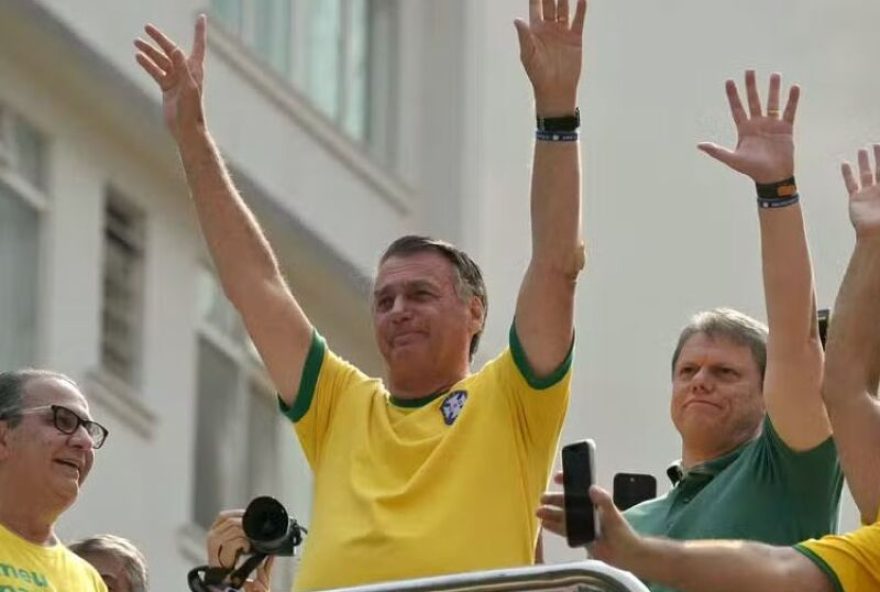tarcisio-desembarca-em-brasilia-em-busca-de-prisao-domiciliar-para-bolsonaro tarcisio-desembarca-em-brasilia-em-busca-de-prisao-domiciliar-para-bolsonaro