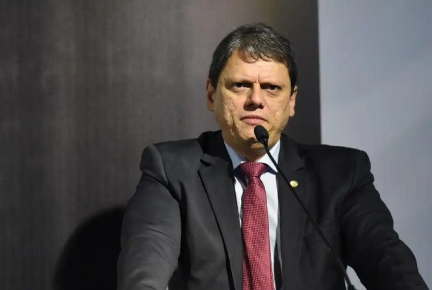 tarcisio-nega-pressoes-para-apoiar-flavio-bolsonaro-a-presidencia tarcisio-nega-pressoes-para-apoiar-flavio-bolsonaro-a-presidencia