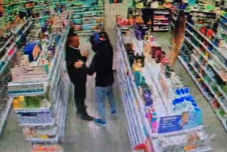 taxista-e-baleado-durante-assalto-em-farmacia-no-morumbi3A-atualizacao-do-caso-com-imagens-de-seguranca-e-informacoes-sobre-o-aumento-de-roubos-em-farmacias taxista-e-baleado-durante-assalto-em-farmacia-no-morumbi3A-atualizacao-do-caso-com-imagens-de-seguranca-e-informacoes-sobre-o-aumento-de-roubos-em-farmacias