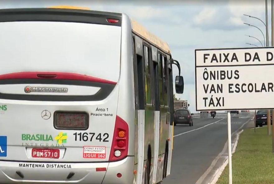 taxistas-do-df-acumulam-multas-em-faixas-exclusivas2C-autorizados-por-lei taxistas-do-df-acumulam-multas-em-faixas-exclusivas2C-autorizados-por-lei
