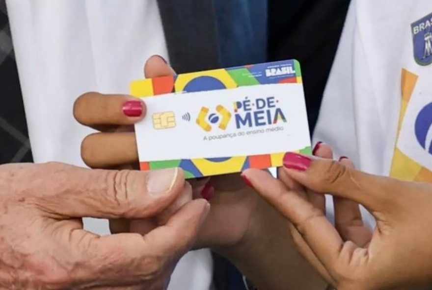 tcu-determina-suspensao-de-pagamentos-do-programa-pe-de-meia-pelo-mec tcu-determina-suspensao-de-pagamentos-do-programa-pe-de-meia-pelo-mec