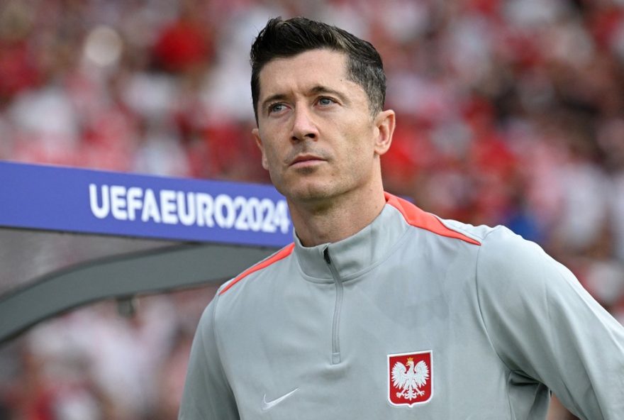 tecnico-da-polonia-pede-demissao-apos-saida-de-lewandowski3A-repercussoes-e-futuro-incerto