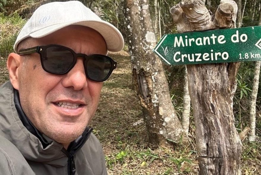 tecnico-do-cruzeiro-leonardo-jardim-aproveita-folga-na-natureza-de-minas-gerais