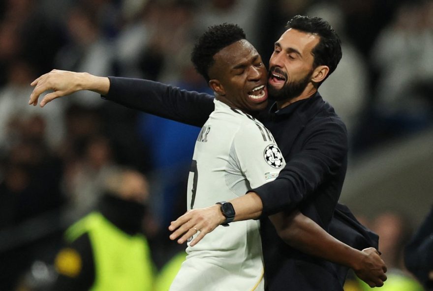 tecnico-do-real-madrid-apoia-vini-jr.-e-desafia-a-uefa-na-luta-contra-o-racismo tecnico-do-real-madrid-apoia-vini-jr.-e-desafia-a-uefa-na-luta-contra-o-racismo