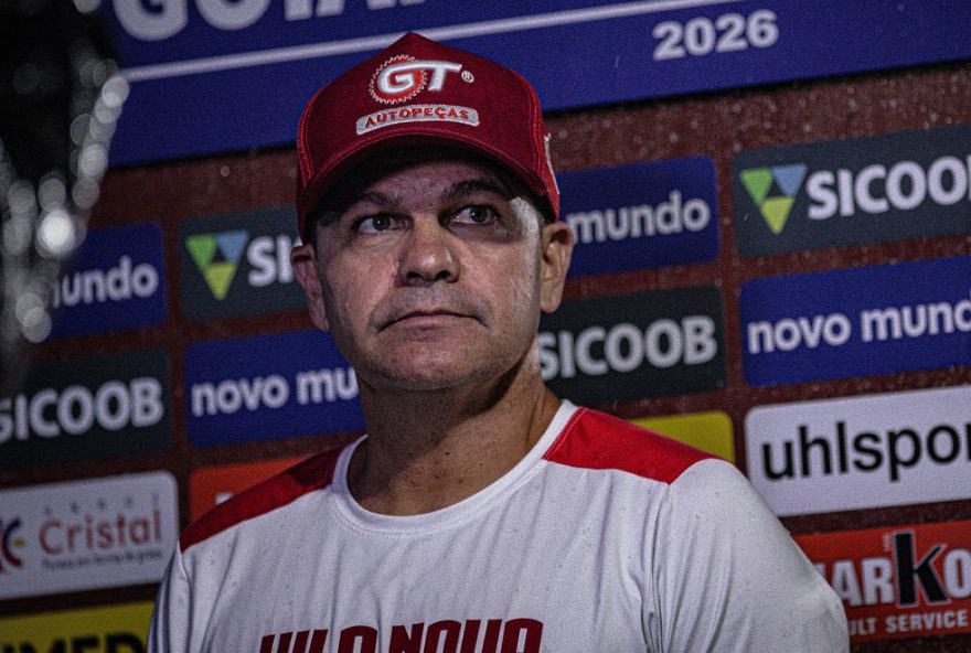 tecnico-umberto-louzer-enaltece-chances-criadas-pelo-vila-nova-no-classico-mesmo-com-derrota2C-foco-no-proximo-jogo tecnico-umberto-louzer-enaltece-chances-criadas-pelo-vila-nova-no-classico-mesmo-com-derrota2C-foco-no-proximo-jogo