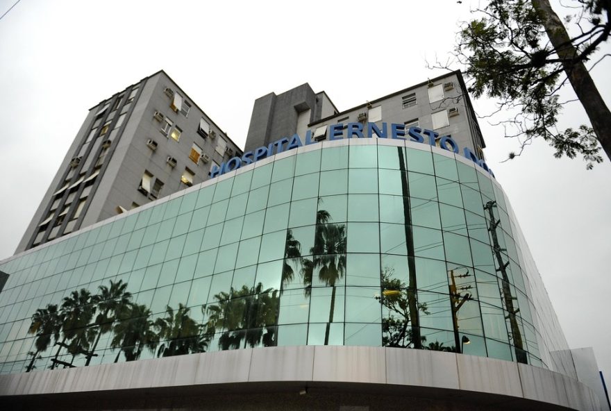 tecnicos-de-enfermagem-sao-denunciados-por-estupro-de-paciente-em-porto-alegre3A-o-que-se-sabe-ate-agora