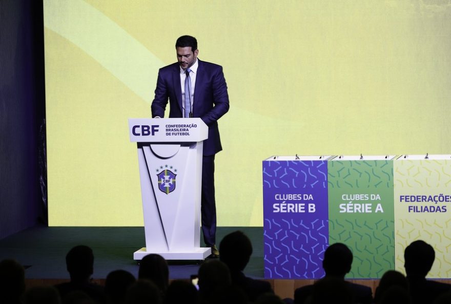 tecnologia-de-impedimento-semiautomatico3A-novidades-na-arbitragem-da-serie-a-2026