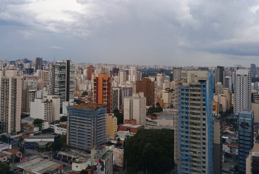 tempestade-com-ventania-e-granizo-coloca-sao-paulo-em-alerta