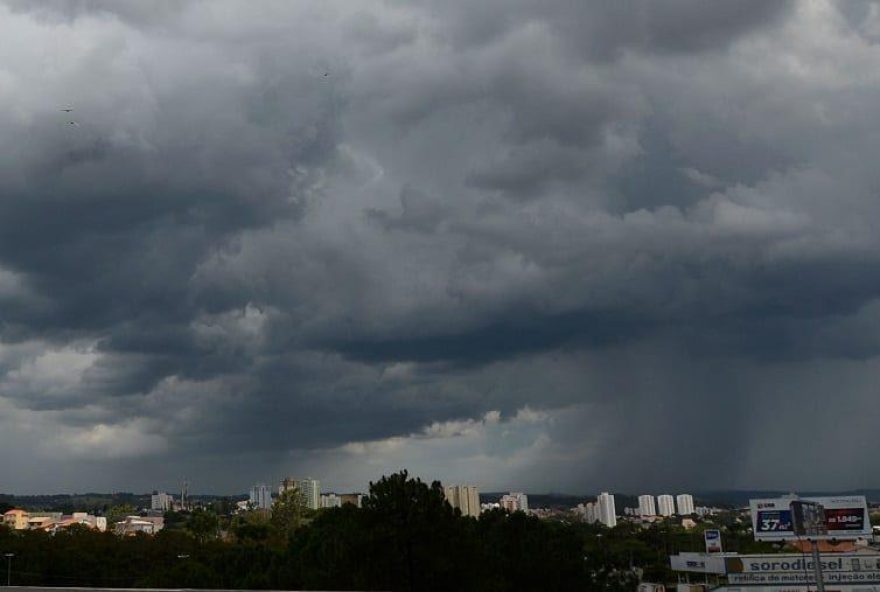 Quarta-feira de Cinzas será de chuva intensa em Goiás