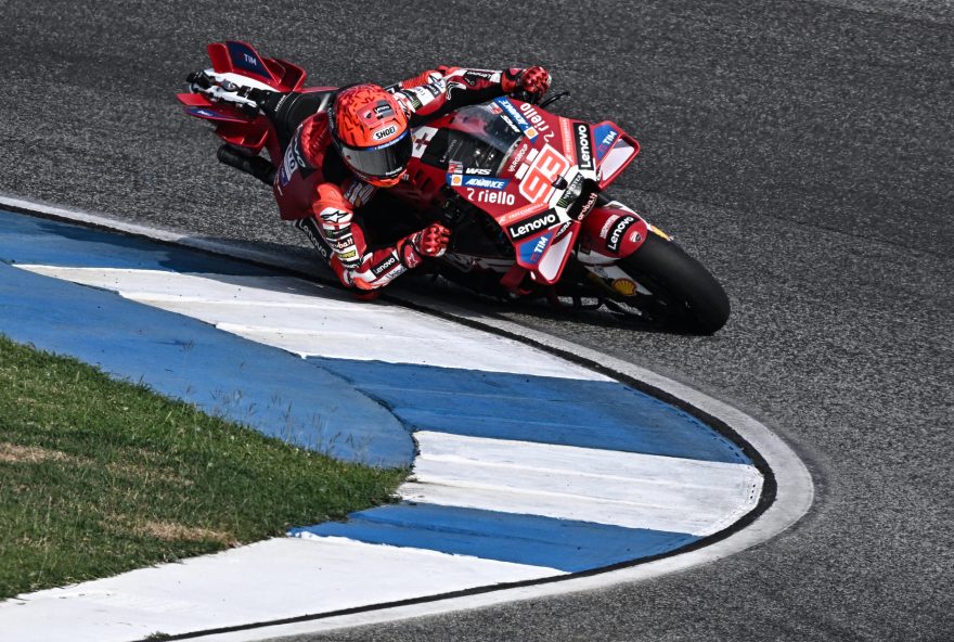 MOTO-PRIX-THA-TESTING Ducati Lenovo Team's Spanish rider Marc Marquez rides on the track during the second day of the 2026 MotoGP pre-season test at the Buriram International Circuit in Buriram on February 22, 2026. (Photo by Lillian SUWANRUMPHA / AFP)