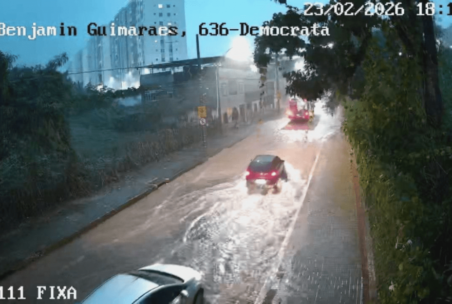 temporais-causam-estragos-em-juiz-de-fora3A-autoridades-decretam-calamidade-publica temporais-causam-estragos-em-juiz-de-fora3A-autoridades-decretam-calamidade-publica