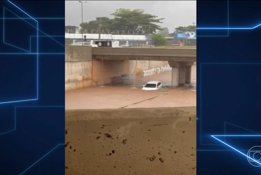 temporal-em-goiania-causa-alagamentos-e-deixa-motoristas-ilhados