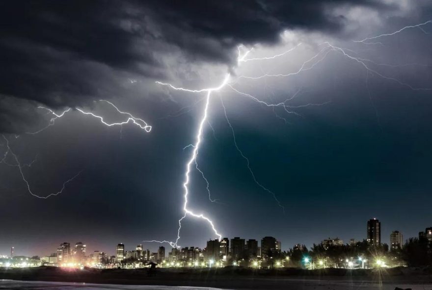 Frente Fria traz Tempestades no RS em Dezembro