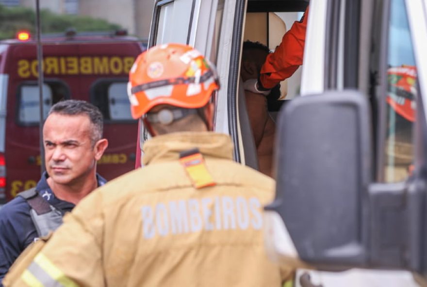 tentativa-de-invasao-em-sede-do-fnde-em-brasilia-e-contida-por-segurancas-eficazes