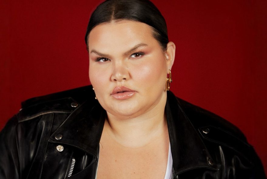 thais-carla3A-influenciadora-digital-compartilha-jornada-de-perda-de-peso-e-cirurgias-esteticas