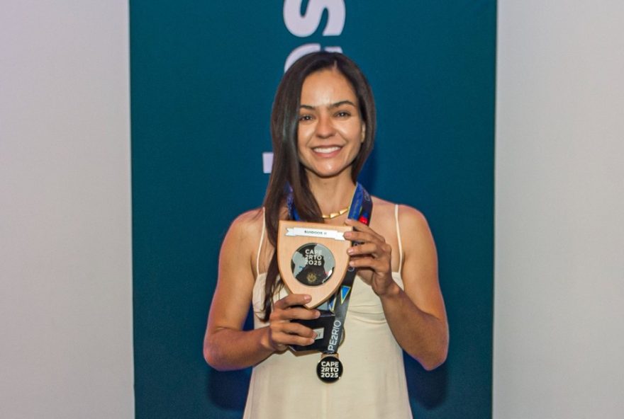 theodora-prado3A-a-primeira-mulher-a-concluir-a-cape2rio-em-solitario theodora-prado3A-a-primeira-mulher-a-concluir-a-cape2rio-em-solitario