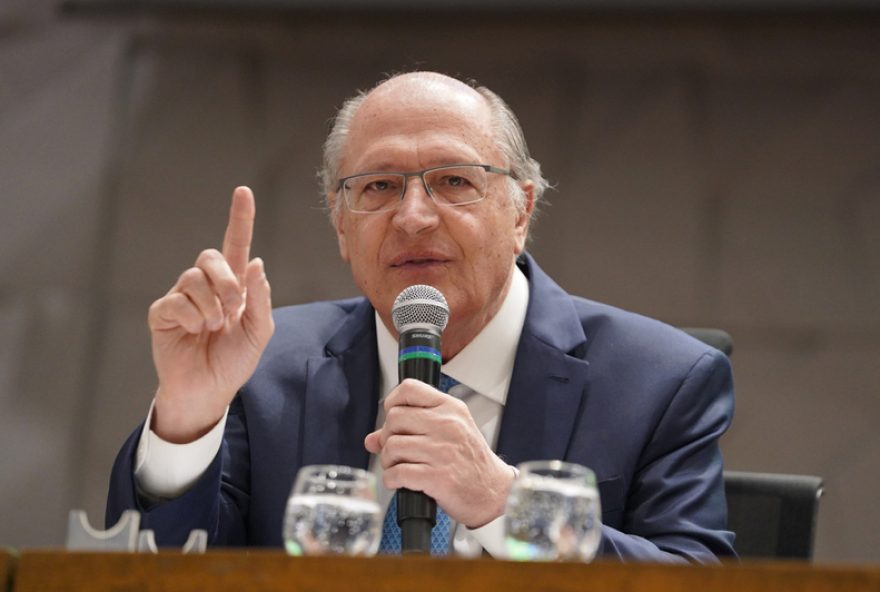 O ministro da Agricultura, Carlos Favaro (PSD), também participou da reunião, mas de maneira remota. (Foto: Hellenn Reis)