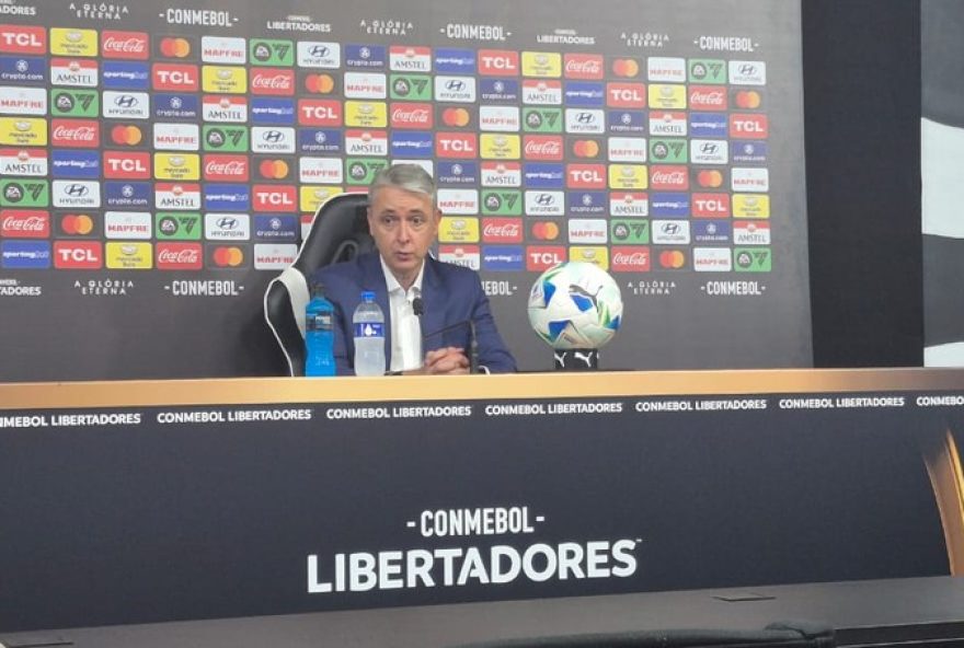 tiago-nunes-confiante-na-virada-da-ldu-contra-botafogo-na-libertadores-2025