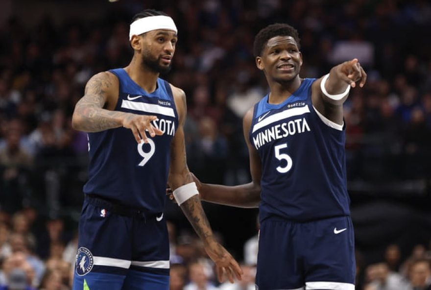 timberwolves-vencem-mavericks-desfalcados-em-duelo-emocionante-no-texas