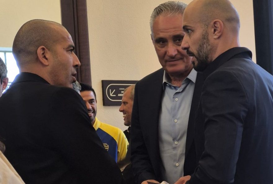 tite-relembra-final-da-libertadores-com-corinthians-e-fala-sobre-saude-mental3A-22estou-de-boa22-reencontro-de-gigantes-com-tite-e-boca-juniors