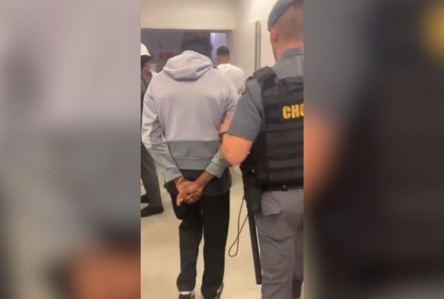 titulo-sugerido3A-22oito-foragidos-buscados-pela-justica-sao-detidos-ao-tentarem-entrar-no-estadio-do-corinthians22 titulo-sugerido3A-22oito-foragidos-buscados-pela-justica-sao-detidos-ao-tentarem-entrar-no-estadio-do-corinthians22