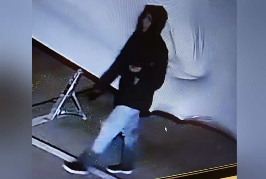 titulo-sugerido3A-22policia-investiga-pistas-sobre-brasileira-desaparecida-na-inglaterra3A-barco-retirado-da-amarracao220A