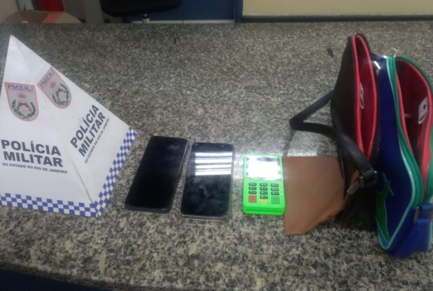 titulo-sugerido3A-22vendedor-preso-por-golpe-da-caipirinha-em-copacabana3A-turista-pagou-r24-2.500-por-bebida220A titulo-sugerido3A-22vendedor-preso-por-golpe-da-caipirinha-em-copacabana3A-turista-pagou-r24-2.500-por-bebida220A