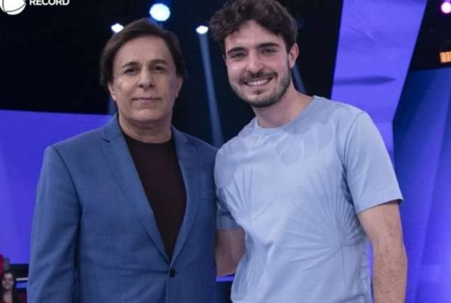 tom-cavalcante-elogia-talento-de-joao-augusto2C-filho-de-gugu-liberato2C-e-projeta-futuro-promissor-na-tv tom-cavalcante-elogia-talento-de-joao-augusto2C-filho-de-gugu-liberato2C-e-projeta-futuro-promissor-na-tv